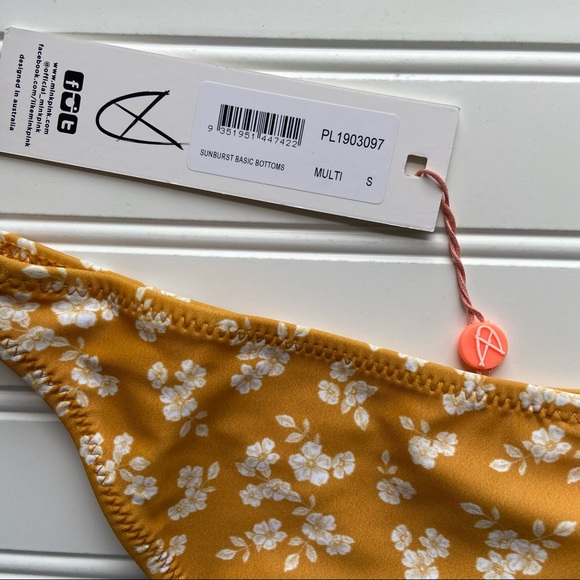 REVOLVE Minkpink Small Yellow Boho Floral Sunburst Basic Bikini Bottom - Picture 4 of 5